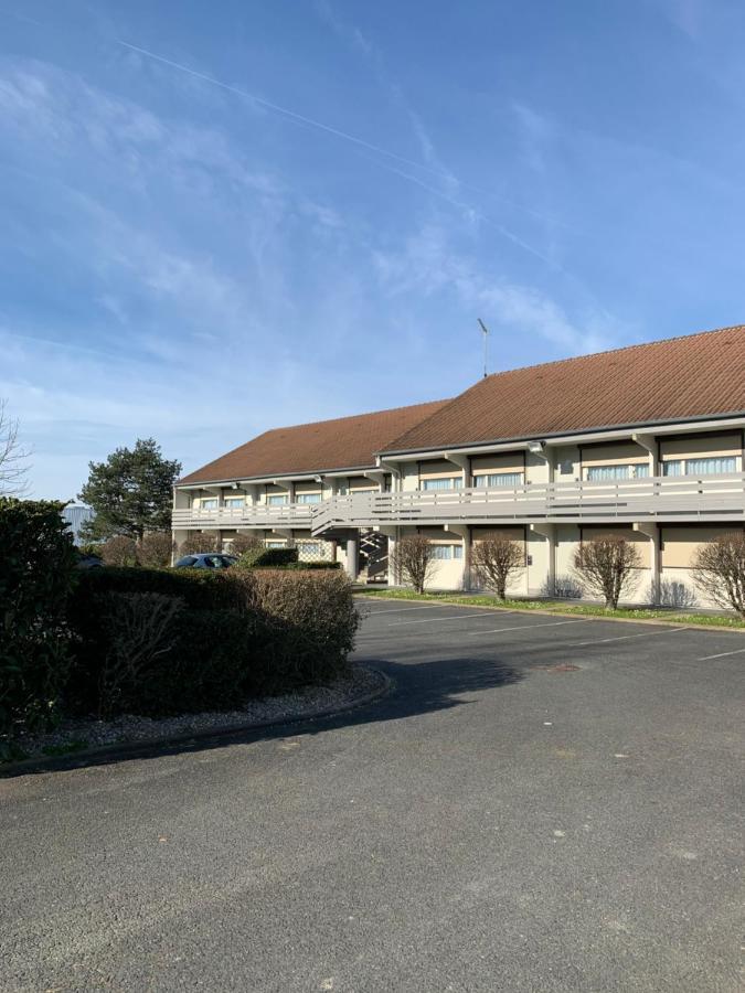 Kyriad Chateauroux - Saint-Maur Exterior photo